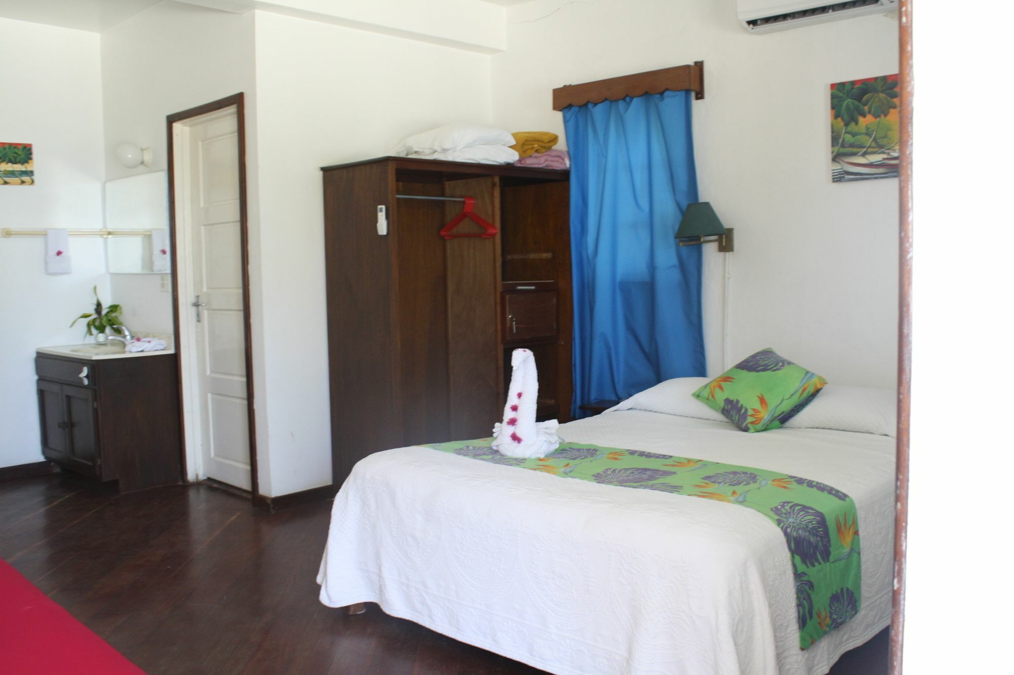Holiday Hotel San Pedro  Extérieur photo