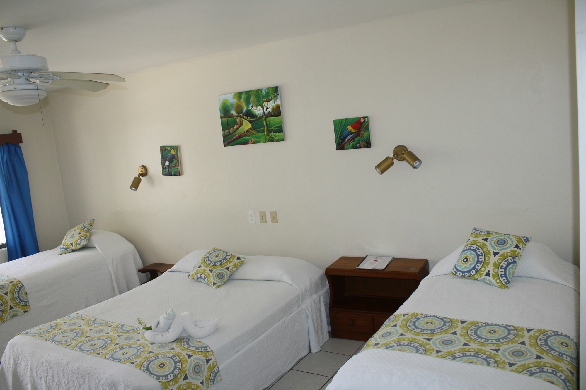 Holiday Hotel San Pedro  Extérieur photo