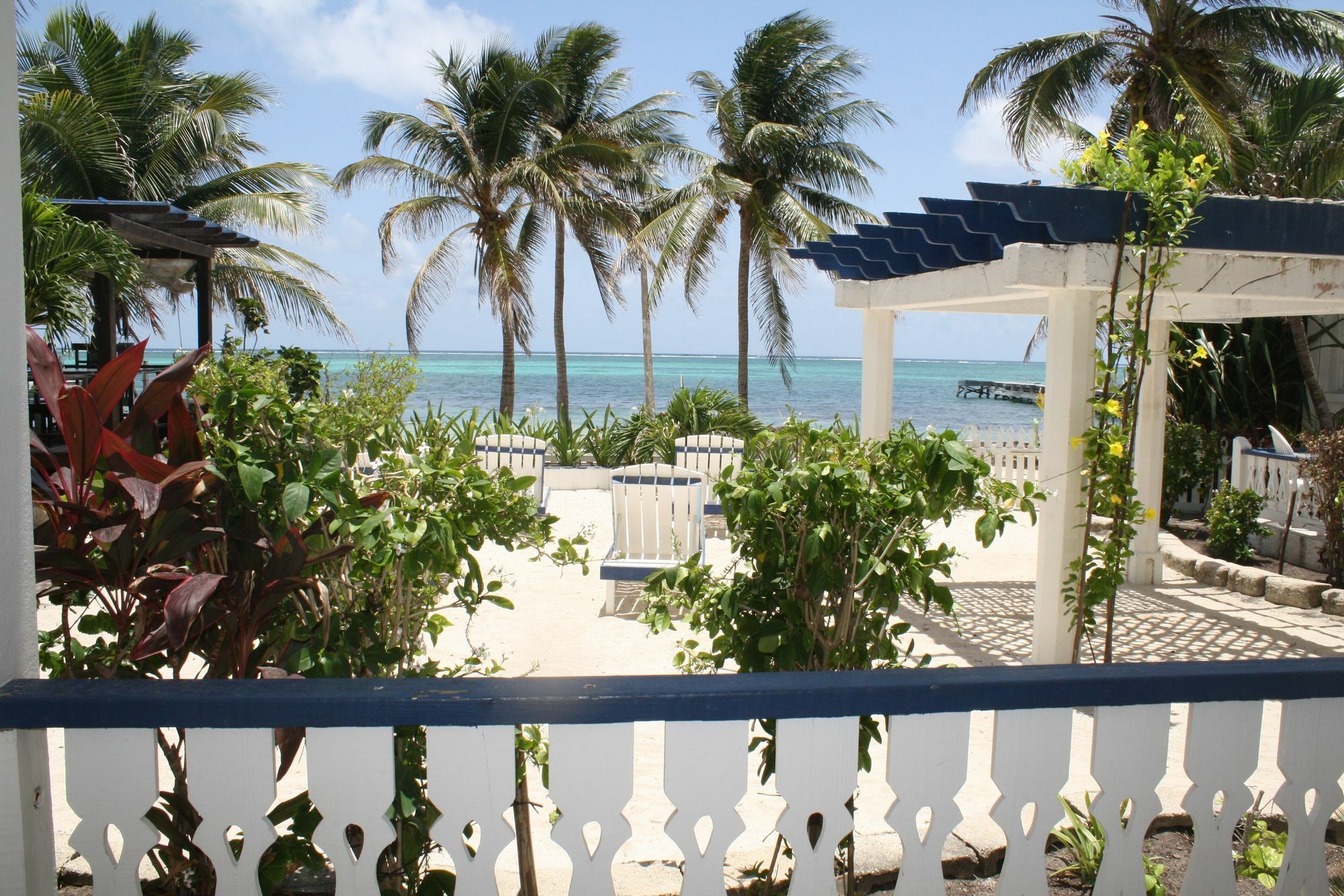 Holiday Hotel San Pedro  Extérieur photo